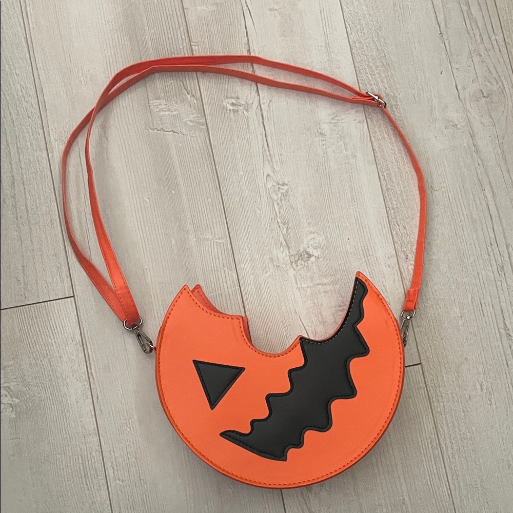 Halloween pumpkin purse